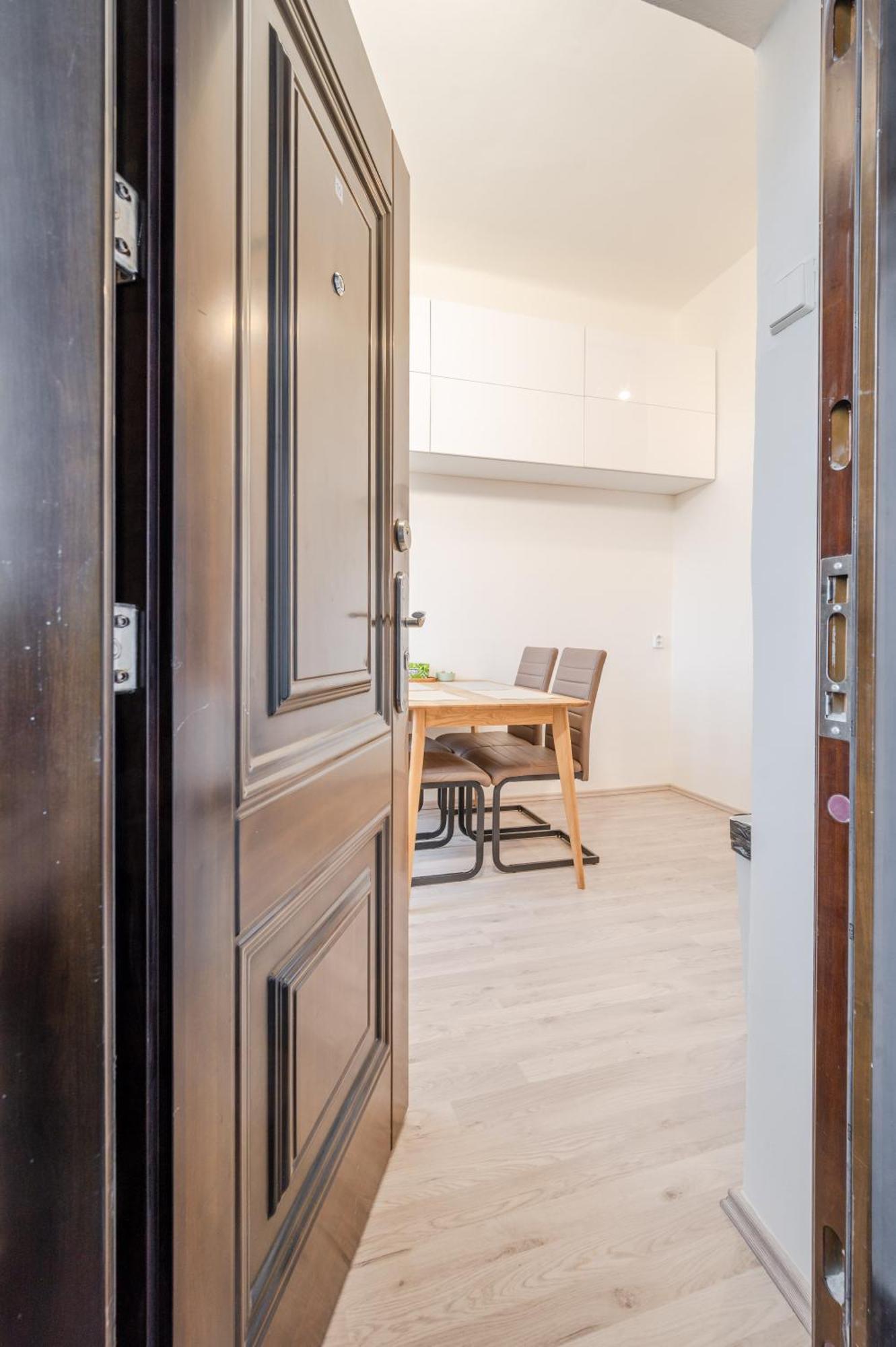 Church Of Saint Procopius Premier By Willstay Apartment